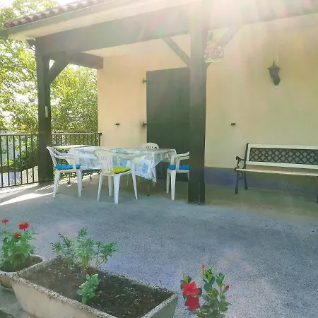 Fleur De Tilleul Holiday home