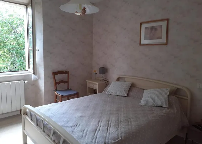 Fleur De Tilleul Vailhourles