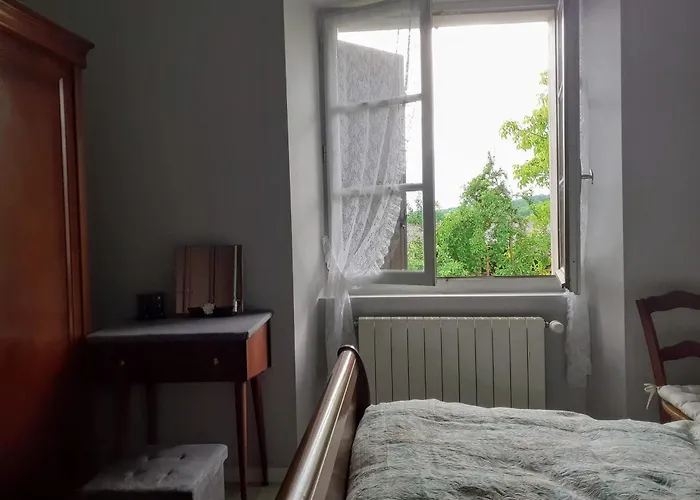 Fleur De Tilleul Nyaraló Vailhourles