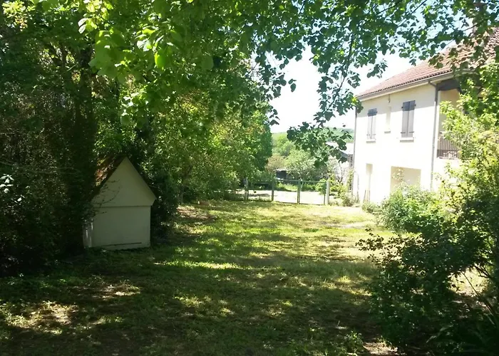 Fleur De Tilleul Feriehus Vailhourles